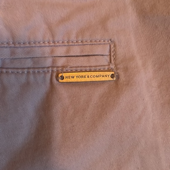 Shorts - Picture 3 of 3